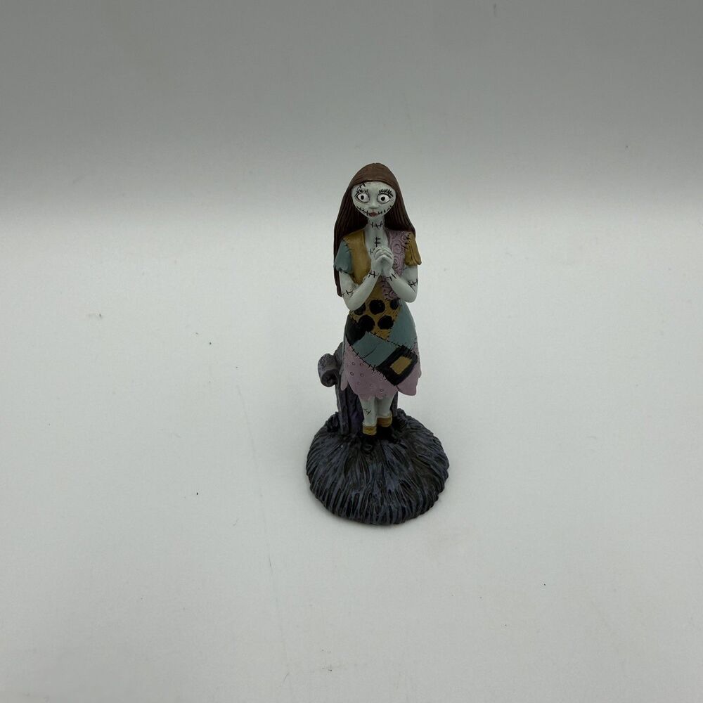 Hawthorne Village Nightmare Before Christmas SALLY 2005 figure